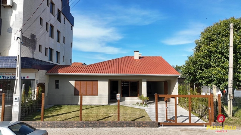 CASA EM AVENIDA EM XAGRILÁ: 28ª foto da galeria de imagens do imóvel
