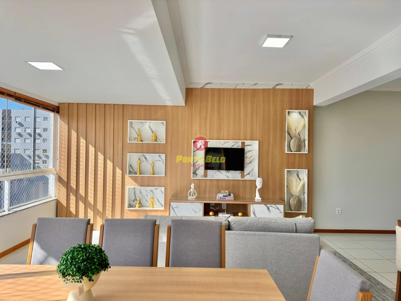 APARTAMENTO MOBILIADO E DECORADO AMPLO A VENDA: 2ª foto da galeria de imagens do imóvel