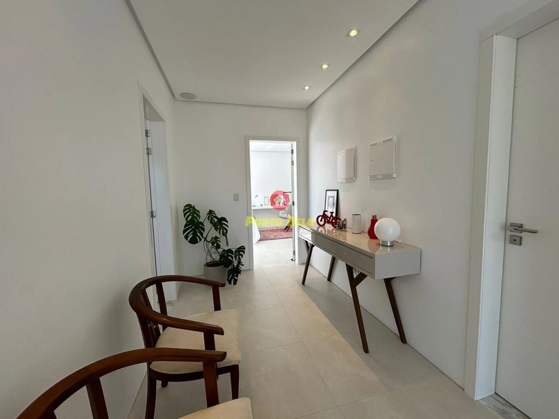 CASA APENAS 3 QUADRAS DO MAR: 12ª foto da galeria de imagens do imóvel