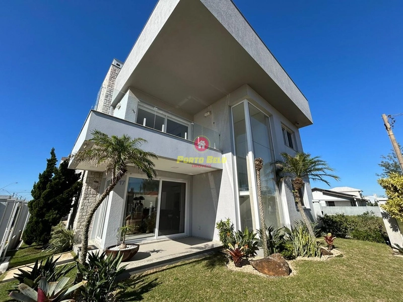 CASA APENAS 3 QUADRAS DO MAR: 1ª foto da galeria de imagens do imóvel