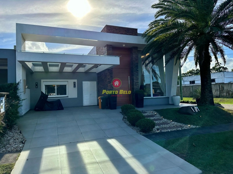 CASA DE ESQUINA À VENDA NO CONDOMÍNIO CAPÃO ILHAS RESORT: 2ª foto da galeria de imagens do imóvel