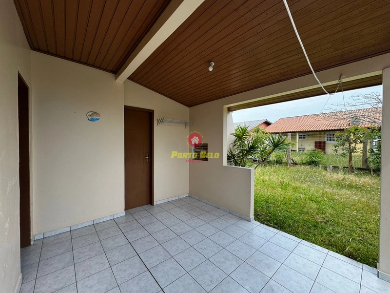 EXCELENTE CASA PRÓXIMO DO CENTRO E APENAS 400 METROS DO MAR!!!: 5ª foto da galeria de imagens do imóvel