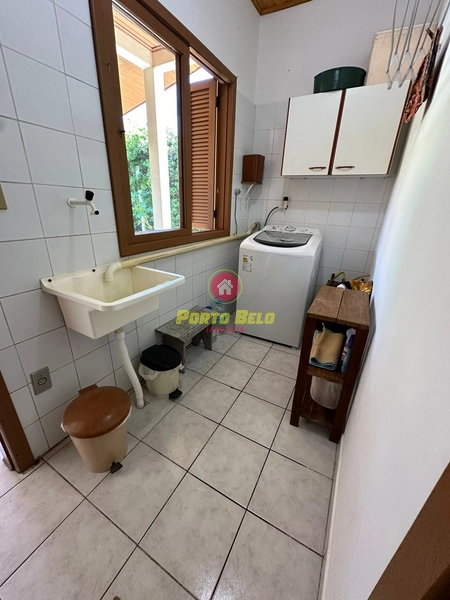 EXCELENTE CASA PRÓXIMO DO CENTRO E APENAS 400 METROS DO MAR!!!: 11ª foto da galeria de imagens do imóvel