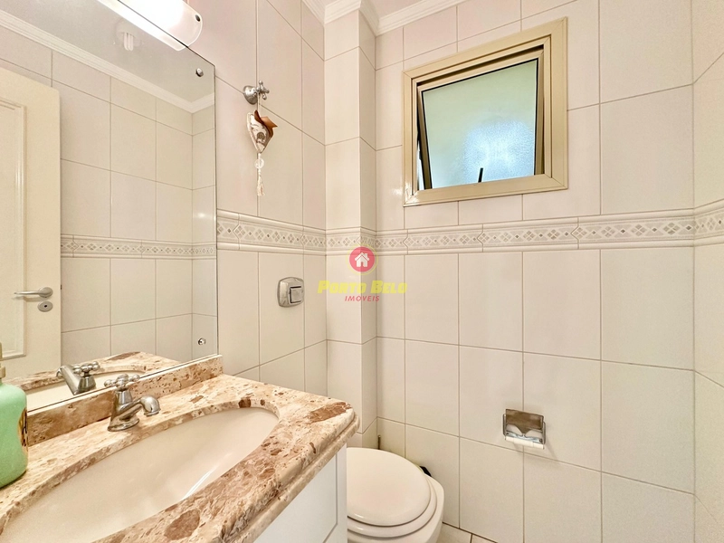 APARTAMENTO À VENDA EM EDIFÍCIO APENAS 2 QUADRAS DA BEIRA MAR: 12ª foto da galeria de imagens do imóvel