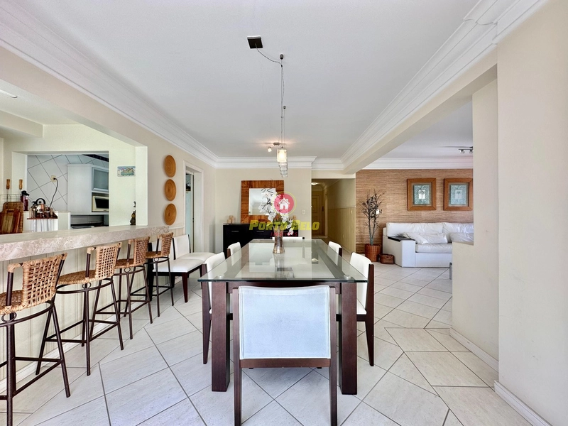 APARTAMENTO À VENDA EM EDIFÍCIO APENAS 2 QUADRAS DA BEIRA MAR: 6ª foto da galeria de imagens do imóvel
