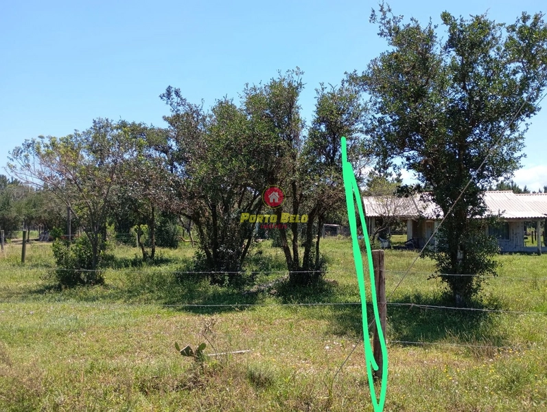 Terreno Próximo a lagoa: 5ª foto da galeria de imagens do imóvel