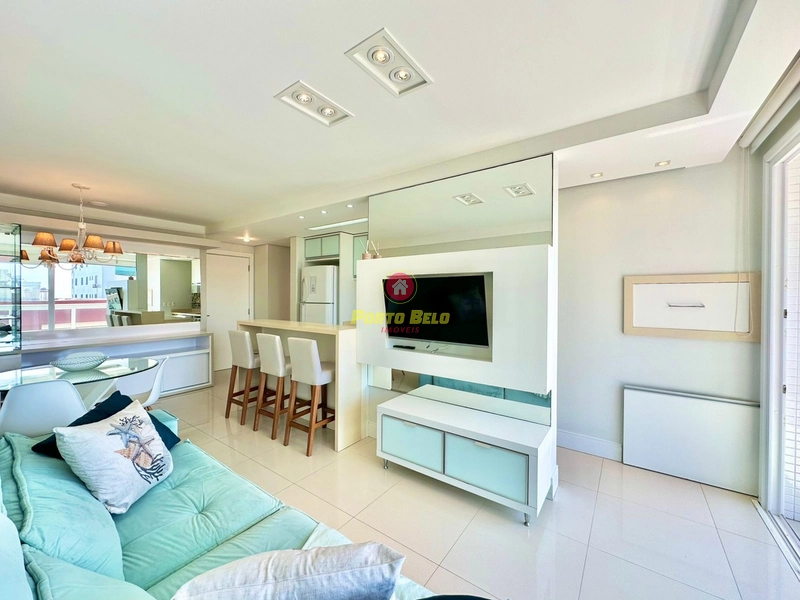 APARTAMENTO COM SACADA DE FRENTE!: 2ª foto da galeria de imagens do imóvel