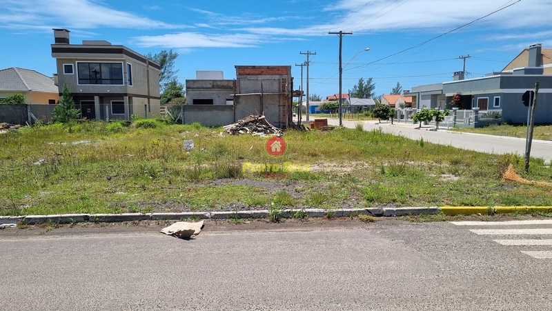 TERRENO DE ESQUINA NA AVENIDA PARAGUASSÚ: 4ª foto da galeria de imagens do imóvel