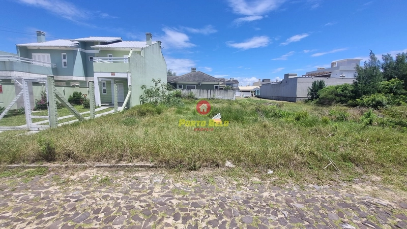 TERRENO EM ATÂNTIDA SUL A POUCOS METROS DA BEIRA MAR!: 1ª foto da galeria de imagens do imóvel