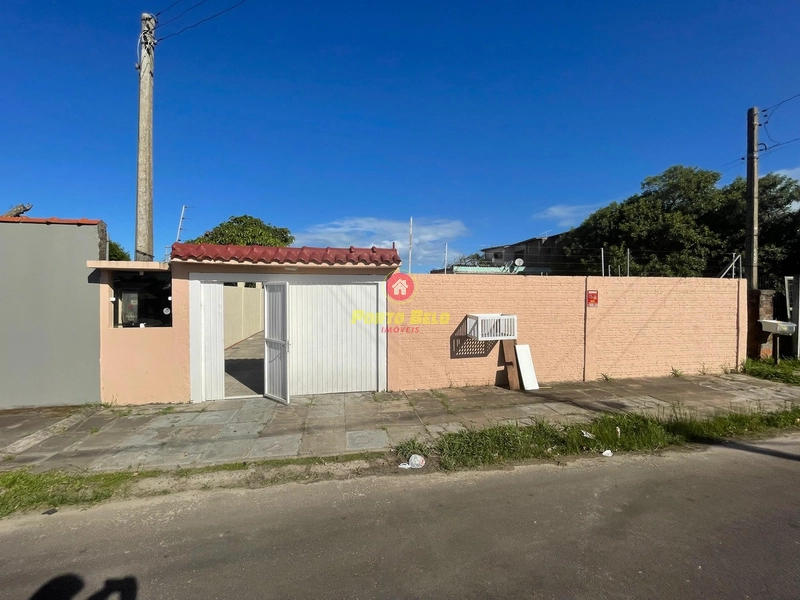 CASA DIFERENCIADA COM DOIS TERRENOS E PISCINA EM ATLÂNTIDA SUL!: 3ª foto da galeria de imagens do imóvel
