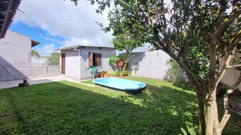CASA À VENDA EM ATLÃNTIDA SUL PRÓXIMO DO MAR: 2ª foto da galeria de imagens do imóvel