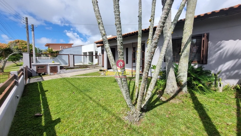 CASA À VENDA EM ATLÃNTIDA SUL PRÓXIMO DO MAR: 1ª foto da galeria de imagens do imóvel