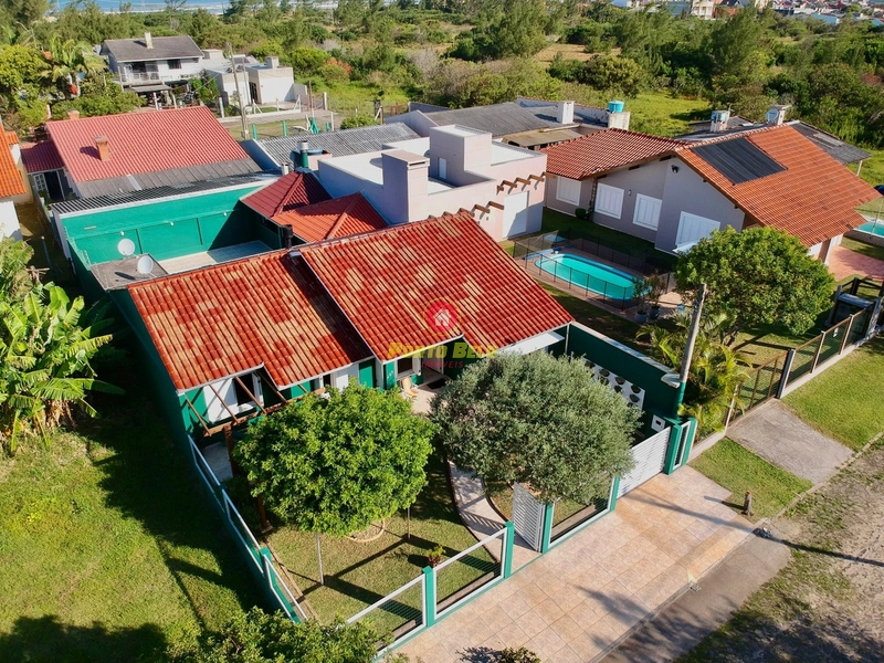 ÓTIMA CASA À VENDA COM PISCINA EM MARIÁPOLIS, CONFIRA!!!: 35ª foto da galeria de imagens do imóvel