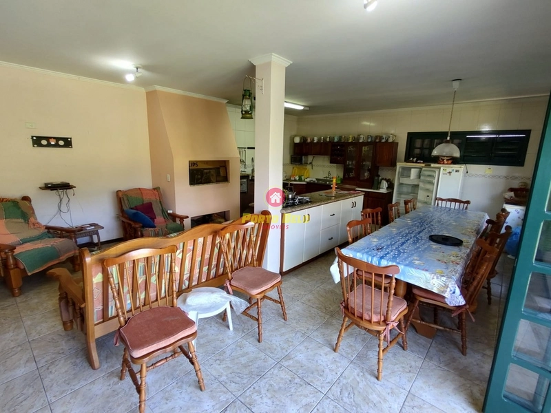 CASA COM 2 TERRENOS E PISCINA PRÓXIMO AO MAR EM MARIAPÓLIS, CONFIRA!!!: 3ª foto da galeria de imagens do imóvel