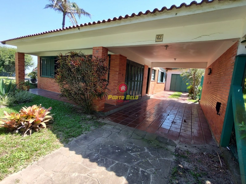 CASA COM 2 TERRENOS E PISCINA PRÓXIMO AO MAR EM MARIAPÓLIS, CONFIRA!!!: 1ª foto da galeria de imagens do imóvel
