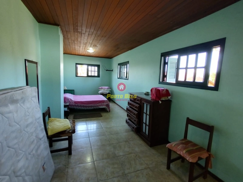 CASA COM 2 TERRENOS E PISCINA PRÓXIMO AO MAR EM MARIAPÓLIS, CONFIRA!!!: 10ª foto da galeria de imagens do imóvel