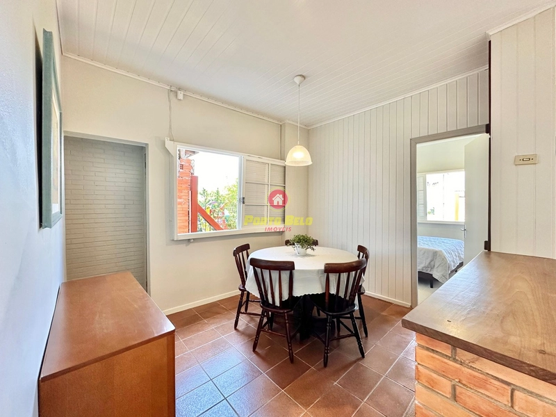 CASA APENAS 3 QUADRAS DO MAR EM XANGRI-LÁ: 4ª foto da galeria de imagens do imóvel