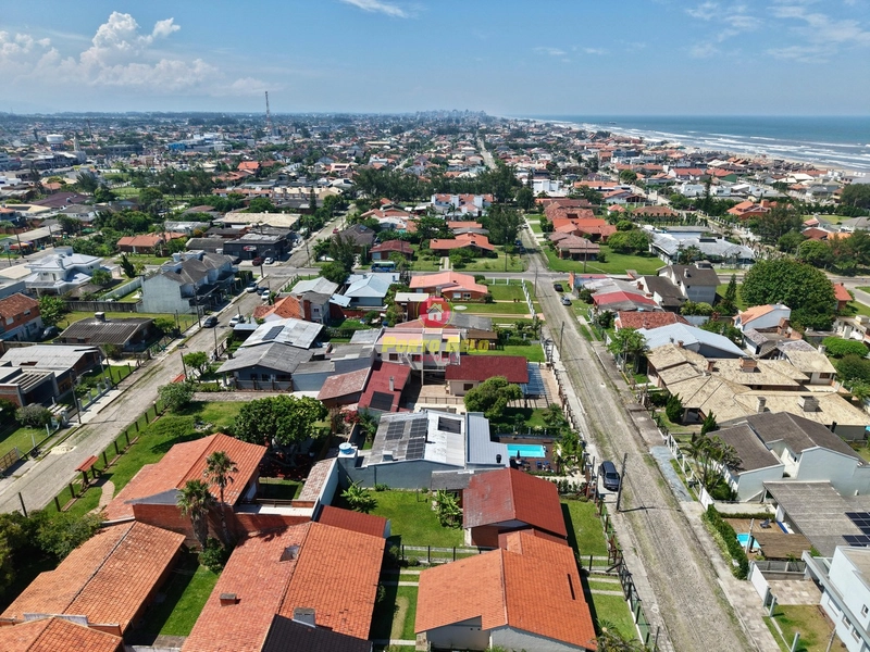 CASA APENAS 3 QUADRAS DO MAR EM XANGRI-LÁ: 16ª foto da galeria de imagens do imóvel