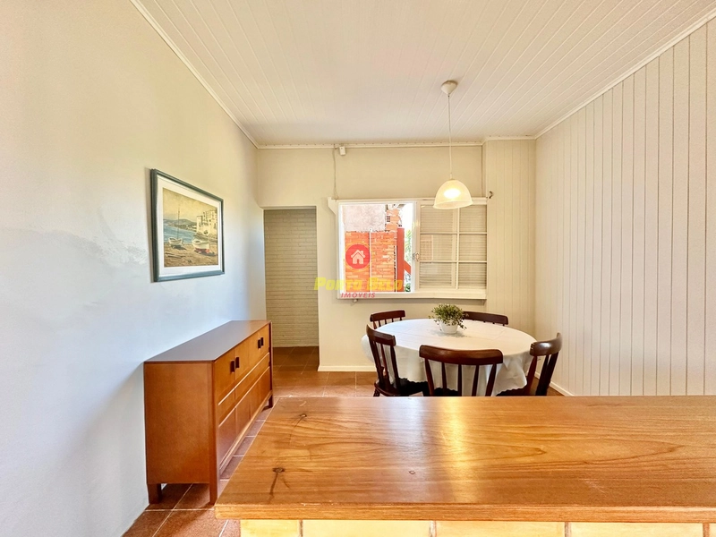 CASA APENAS 3 QUADRAS DO MAR EM XANGRI-LÁ: 5ª foto da galeria de imagens do imóvel
