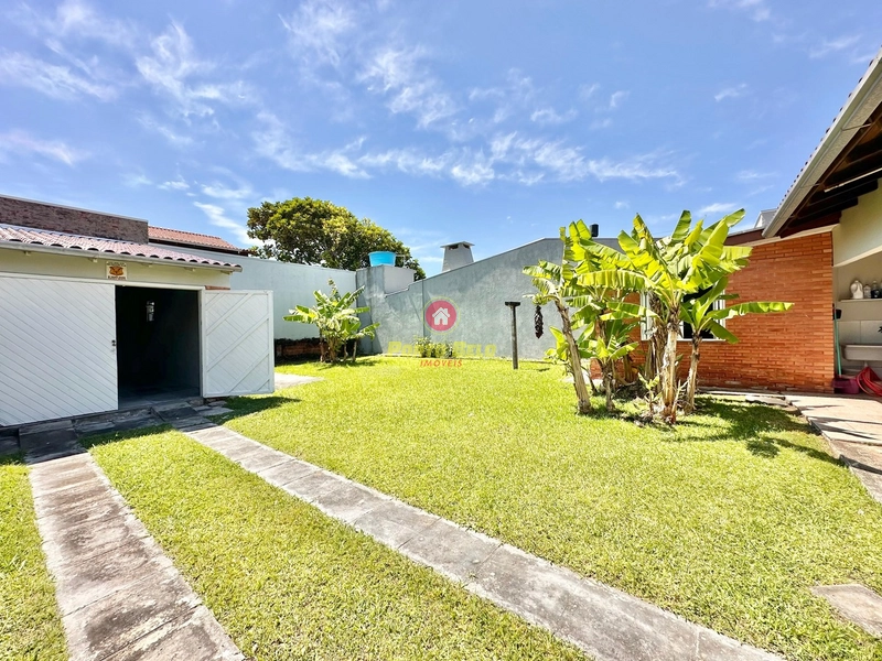 CASA APENAS 3 QUADRAS DO MAR EM XANGRI-LÁ: 14ª foto da galeria de imagens do imóvel