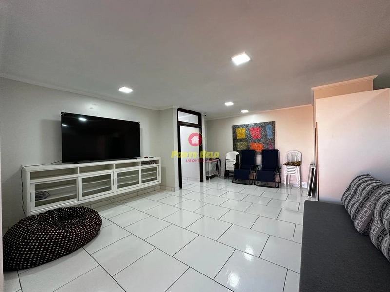 CASA COM PISCINA COM 3 TERRENOS EM ESQUINA NA PRAIA DO ARPOADOR: 20ª foto da galeria de imagens do imóvel