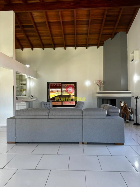 CASA COM PISCINA COM 3 TERRENOS EM ESQUINA NA PRAIA DO ARPOADOR: 10ª foto da galeria de imagens do imóvel