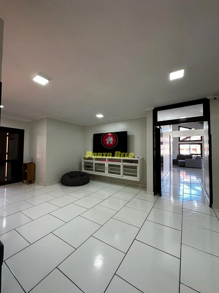 CASA COM PISCINA COM 3 TERRENOS EM ESQUINA NA PRAIA DO ARPOADOR: 22ª foto da galeria de imagens do imóvel