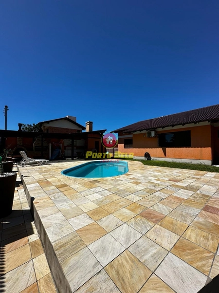 CASA COM PISCINA COM 3 TERRENOS EM ESQUINA NA PRAIA DO ARPOADOR: 35ª foto da galeria de imagens do imóvel