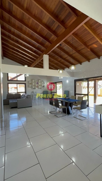 CASA COM PISCINA COM 3 TERRENOS EM ESQUINA NA PRAIA DO ARPOADOR: 12ª foto da galeria de imagens do imóvel