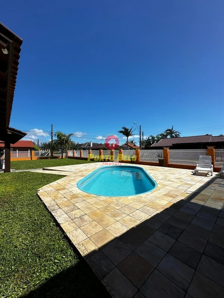 CASA COM PISCINA COM 3 TERRENOS EM ESQUINA NA PRAIA DO ARPOADOR: 36ª foto da galeria de imagens do imóvel