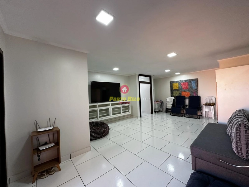 CASA COM PISCINA COM 3 TERRENOS EM ESQUINA NA PRAIA DO ARPOADOR: 21ª foto da galeria de imagens do imóvel
