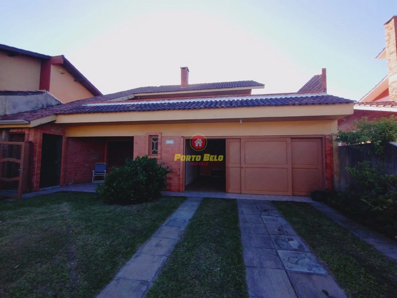 CASA À VENDA POUCOS METROS DO MAR!!!: 1ª foto da galeria de imagens do imóvel
