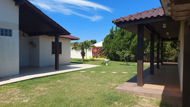 ÓTIMA CASA À VENDA NO ARPOADOR!!!Pátio amplo e próximo do mar!: 32ª foto da galeria de imagens do imóvel
