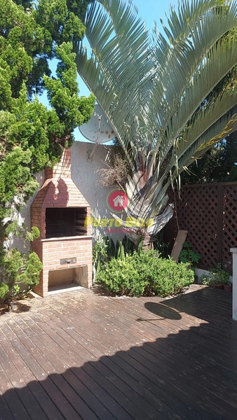 ÓTIMA CASA À VENDA NO ARPOADOR!!!Pátio amplo e próximo do mar!: 26ª foto da galeria de imagens do imóvel