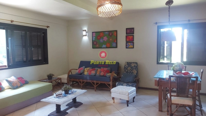 ÓTIMA CASA À VENDA NO ARPOADOR!!!Pátio amplo e próximo do mar!: 6ª foto da galeria de imagens do imóvel