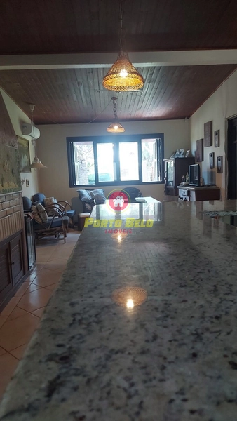 ÓTIMA CASA À VENDA NO ARPOADOR!!!Pátio amplo e próximo do mar!: 8ª foto da galeria de imagens do imóvel