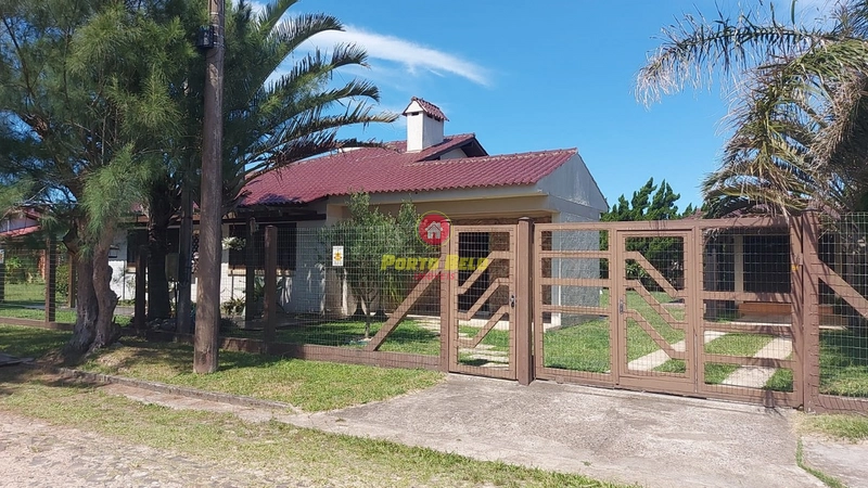 ÓTIMA CASA À VENDA NO ARPOADOR!!!Pátio amplo e próximo do mar!: 2ª foto da galeria de imagens do imóvel