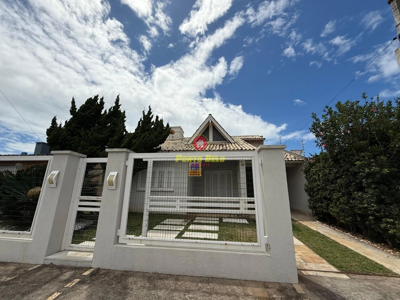Oportunidade! CASA MOBILIADA COM PISCINA EM RAINHA DO MAR!!!: 4ª foto da galeria de imagens do imóvel