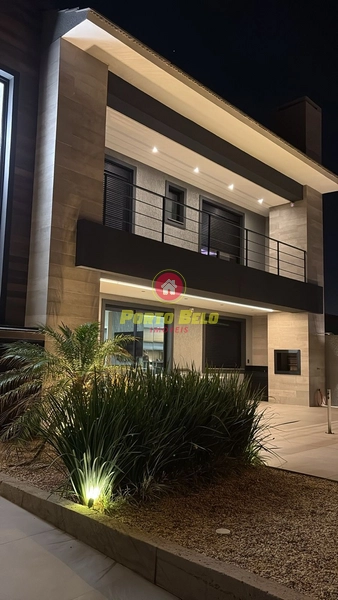 Casa mobiliada com móveis sob medida! PRÓXIMO AO MAR E COM PISCINA!!!: 4ª foto da galeria de imagens do imóvel