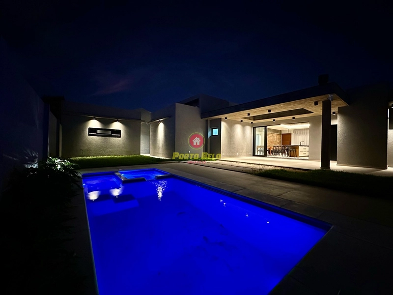 CASA DE ALTO PADRÃO À VENDA EM ATLÂNTIDA: 26ª foto da galeria de imagens do imóvel