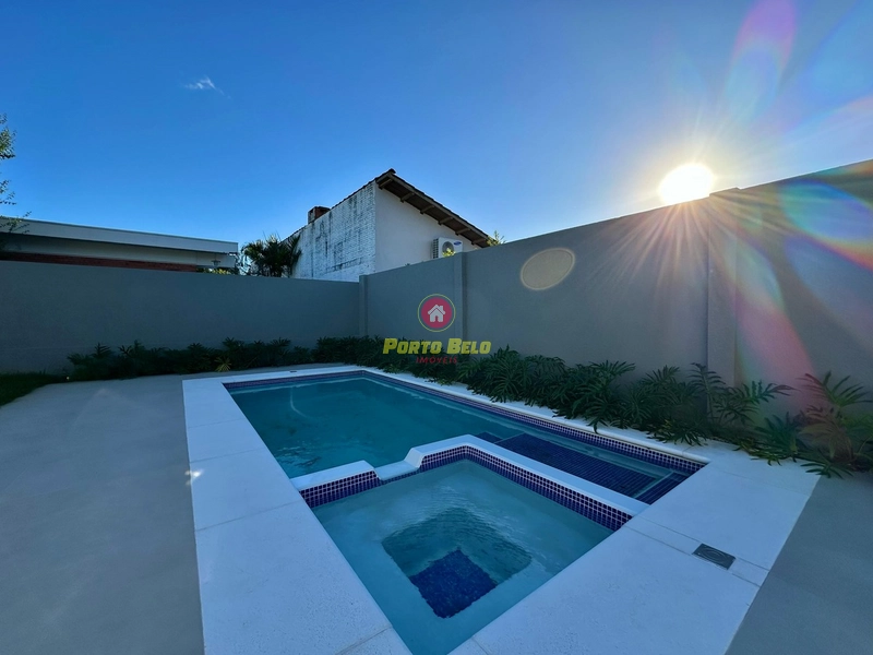 CASA DE ALTO PADRÃO À VENDA EM ATLÂNTIDA: 5ª foto da galeria de imagens do imóvel