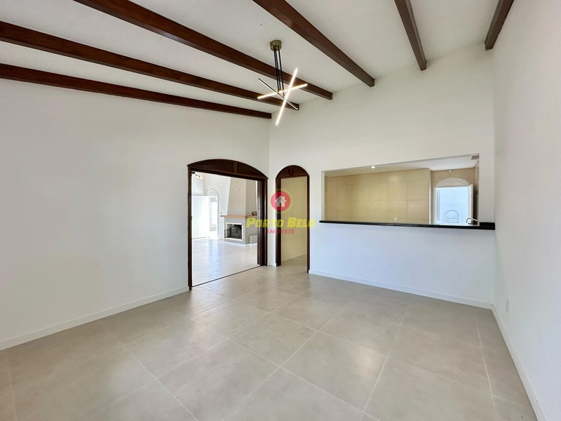 CASA À VENDA EM ATLÂNTIDA COM PISCINA PRÓXIMO A PLATAFORMA: 8ª foto da galeria de imagens do imóvel