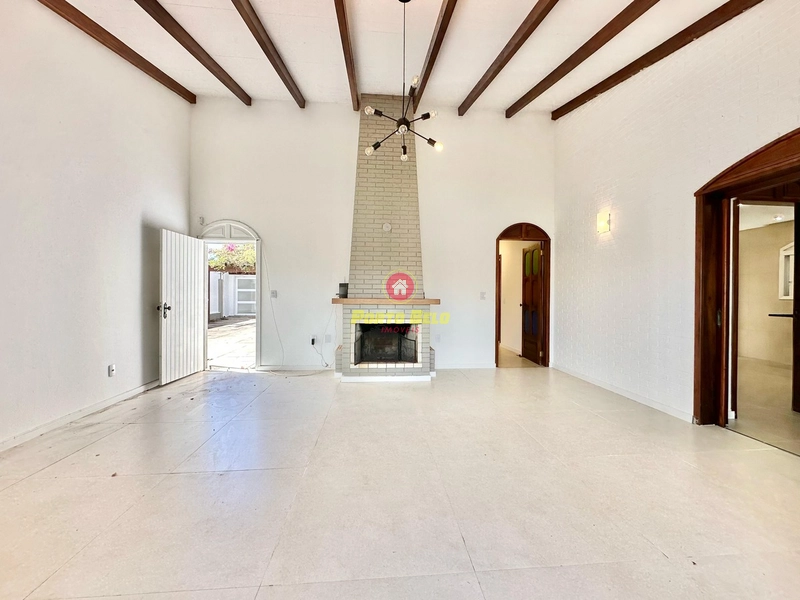 CASA À VENDA EM ATLÂNTIDA COM PISCINA PRÓXIMO A PLATAFORMA: 7ª foto da galeria de imagens do imóvel
