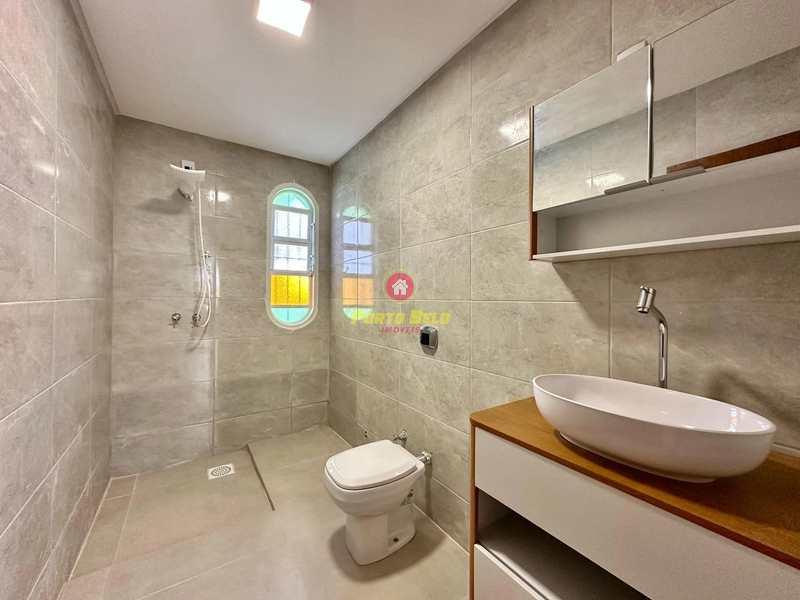CASA À VENDA EM ATLÂNTIDA COM PISCINA PRÓXIMO A PLATAFORMA: 11ª foto da galeria de imagens do imóvel