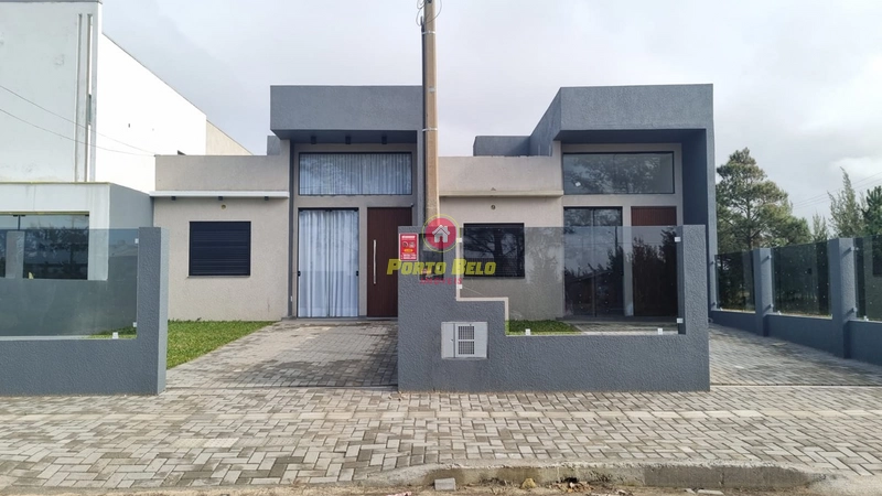 GEMINADO À VENDA EM ATLÂNTIDA SUL: 1ª foto da galeria de imagens do imóvel