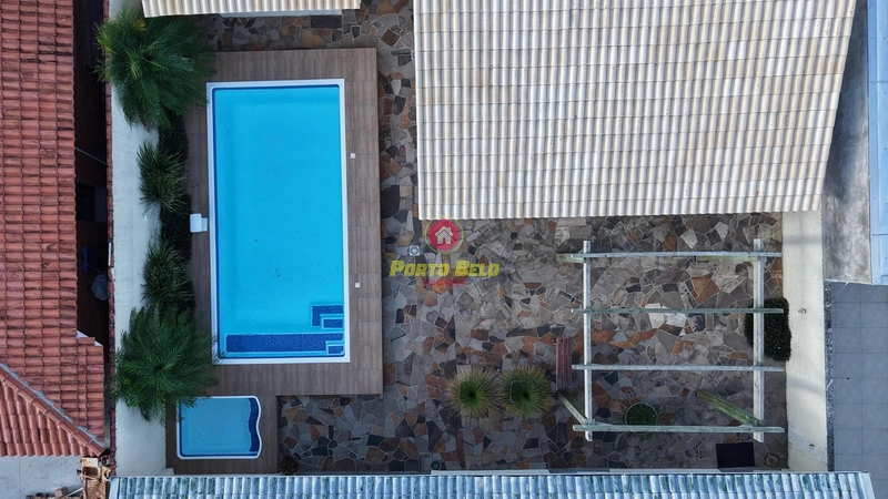 CASA À VENDA EM ATLÂNTIDA PRÓXIMO AO CENTRO E PLATAFORMA: 3ª foto da galeria de imagens do imóvel