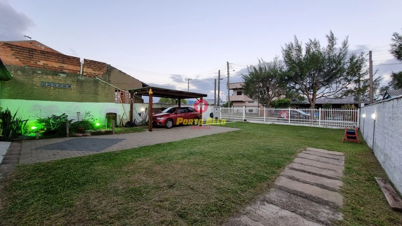 CASA ESPETACULAR À VENDA EM ATLÂNTIDA SUL: 2ª foto da galeria de imagens do imóvel