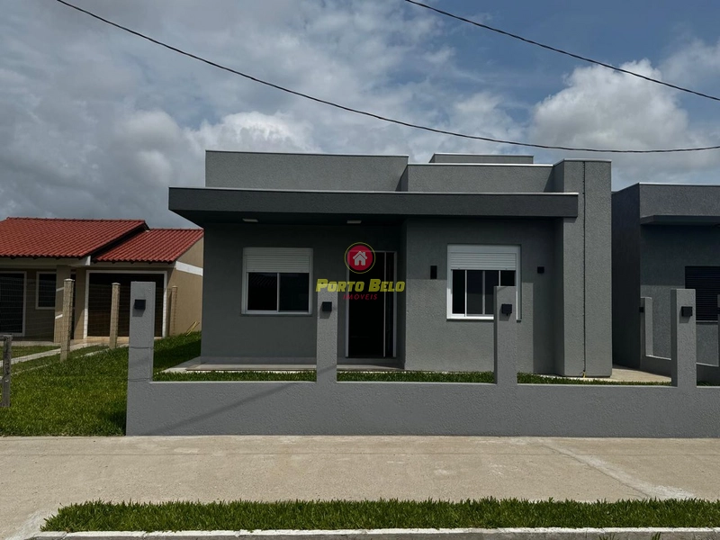 CASA RECÉM CONSTRUÍDA APENAS 400M DA BEIRA MAR: 2ª foto da galeria de imagens do imóvel