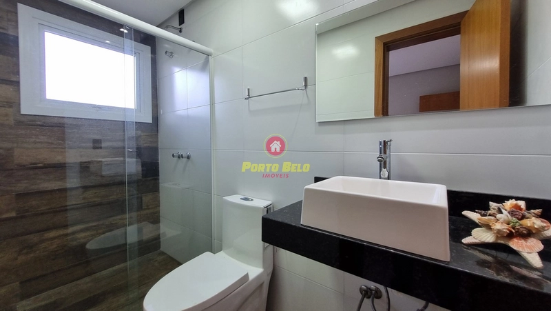 CASA ALTO PADRÃO COM ÁGUA QUENTE, PISCINA E APENAS 250M DA PRAIA: 17ª foto da galeria de imagens do imóvel