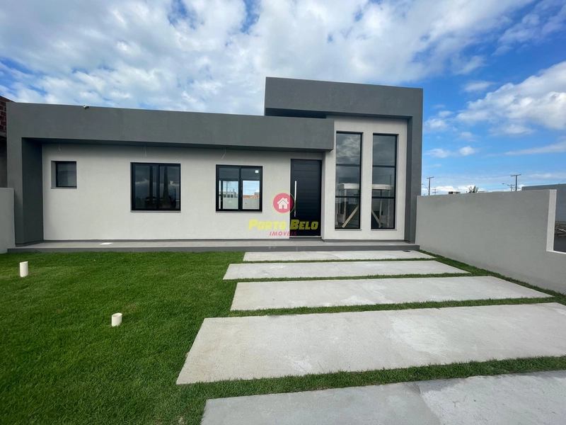 CASA NOVA COM PISCINA PRÓXIMO AO CENTRO: 2ª foto da galeria de imagens do imóvel